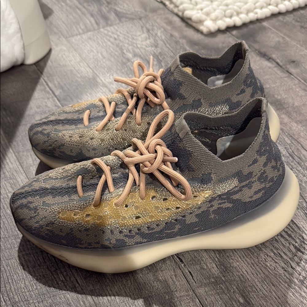 Stylish Yeezy Camouflage Sneakers